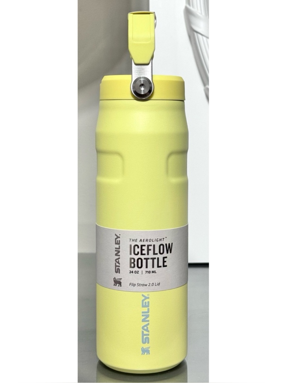Stanley AeroLight IceFlow Flip Straw 2.0 Water Bottle‎ 24oz, POMELO YELLOW